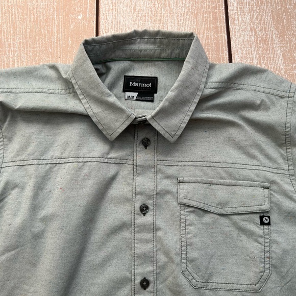 Marmot Button up, Medium - Picture 2 of 3